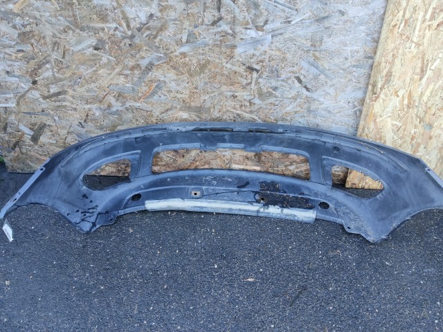 91435 Fiat Punto III. 2003-2010 szürke színű első lökhárító, a képen látható sérüléssel