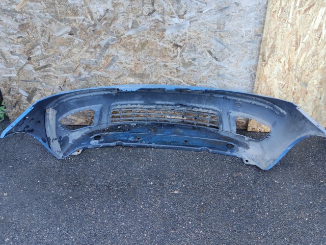 172969 Fiat Punto III. 2003-2010 kék színű első lökhárító, a képen látható sérüléssel