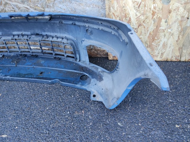 172969 Fiat Punto III. 2003-2010 kék színű első lökhárító, a képen látható sérüléssel