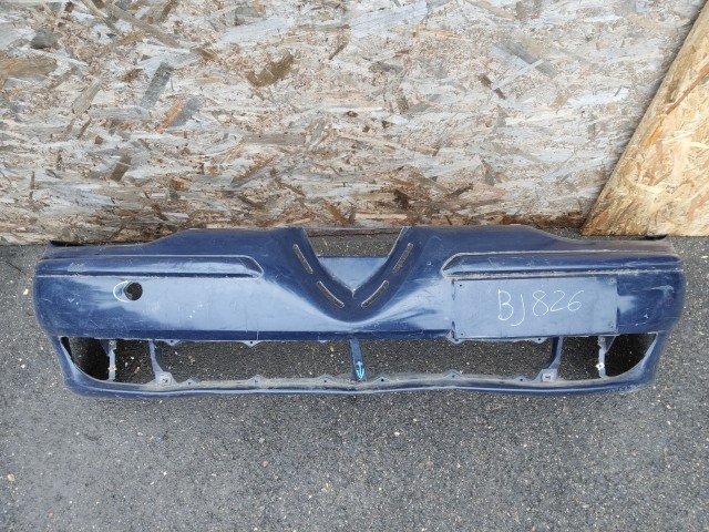 172978 Alfa Romeo 156 1997-2003 első lökhárító, a képen látható sérüléssel