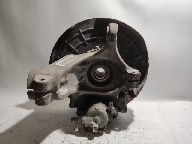 167682 Alfa Romeo Giulietta 27 fogas jobb első csonkállvány (kerékagy) 50514556