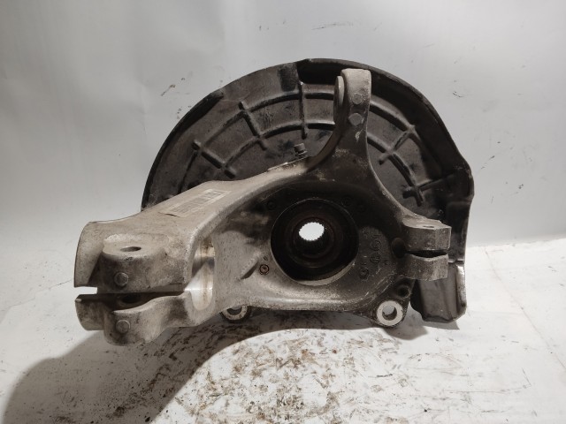 167693 Alfa Romeo Giulietta 27 fogas jobb első csonkállvány (kerékagy) 50514556