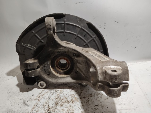 167701 Alfa Romeo Giulietta 27 fogas bal első csonkállvány (kerékagy) 50514553