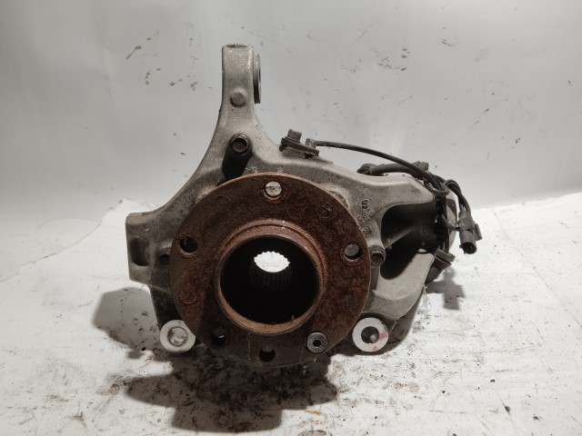 167703 Alfa Romeo Giulietta 27 fogas jobb első csonkállvány (kerékagy) 50514556