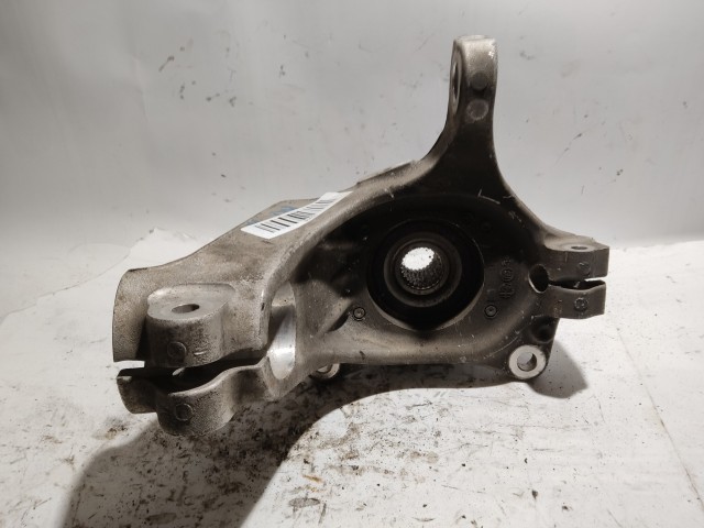 167704 Alfa Romeo Giulietta 27 fogas jobb első csonkállvány (kerékagy) 50514556