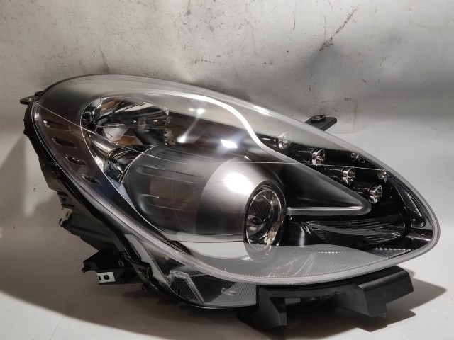 Alfa Romeo Giulietta utángyártott új, jobb első fényszóró, antracit belsős (Depo)