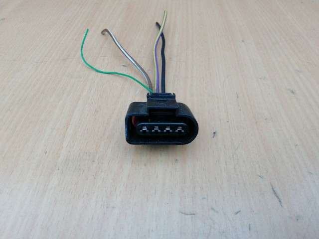 Lancia Ypsilon II.  2003-2011 2003-2011 Elektromos csatlakozó Használt Ablaktörlő motor első