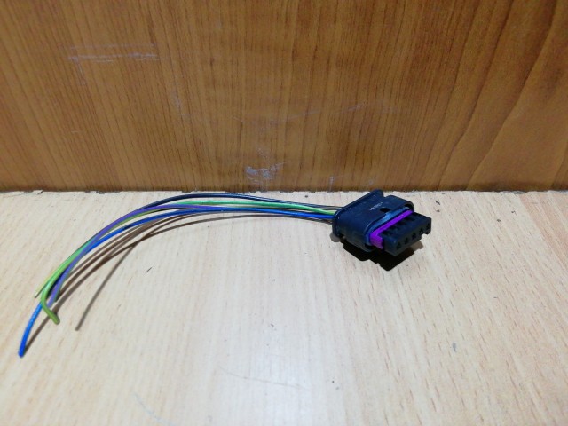 Fiat Punto Evo 2009-2011 Elektromos csatlakozó Használt Hátsó lámpa