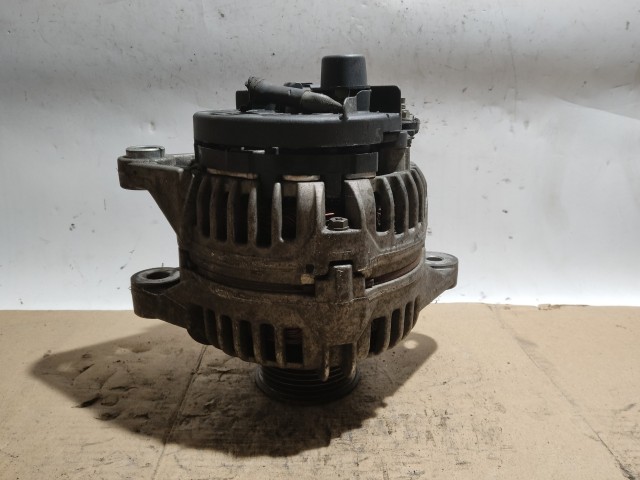 Alfa Romeo 147 1,6-2,0 16v generátor 105A 0124415015 , 46769369