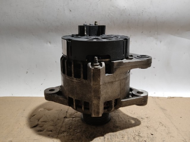 Alfa Romeo, Fiat, Lancia 1,8-2,0 16v benzin Generátor 100A 46765836
