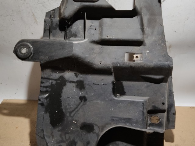 Alfa Romeo Giulietta 2010-2020 jobb oldali alsó motorburkolat 50518465