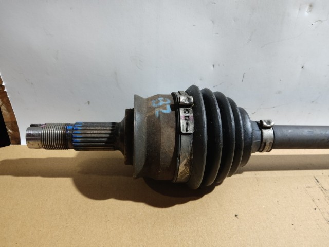 169696 Fiat 500 1,2 8v benzin jobb első féltengely, belső gumiharang szakadt!!! 