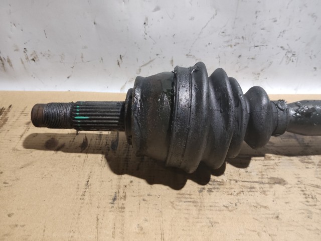 Fiat Stilo 2001-2006 1,6 16v benzin bal első féltengely, belső kehely nélkül!!!!!