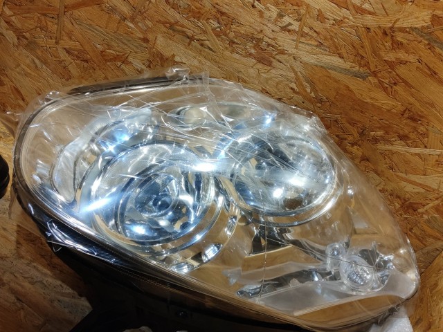 Fiat Doblo III. 2009-2015 utángyártott új, jobb első fényszóró Ayfar 51810671