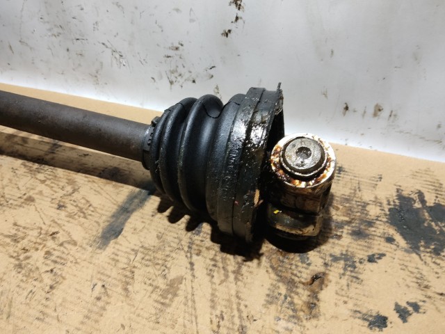 Fiat Doblo 2005-2009 1,3-16v 1,9 8v Diesel jobb első féltengely, belső kehely  nélkül!!!!!