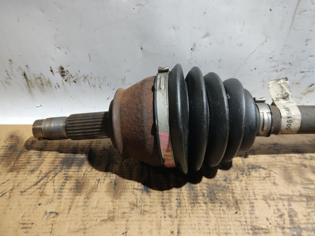 Alfa Romeo MiTo 2008-2018 1,4 16v benzin 135 Le bal első féltengely, 25 bordás, TCT váltós