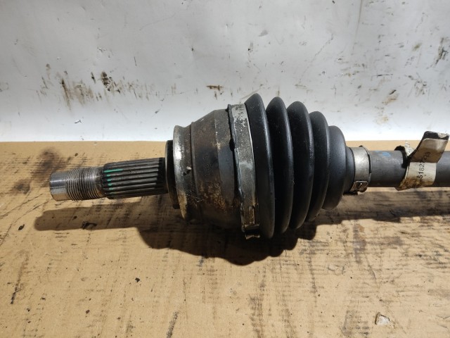 174587 Alfa Romeo MiTo 2008-2018 1,3 16v Diesel jobb első féltengely, belső kehely nélkűl 85-95 Le 25 bordás