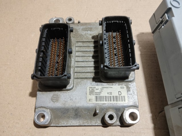 174619 Alfa Romeo 147 1,6 16v Ts 105 Le motorvezérlő szett 55198556 , 0261207727