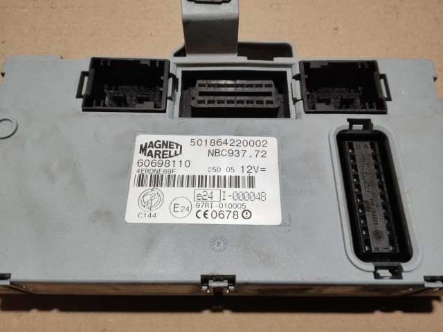 174619 Alfa Romeo 147 1,6 16v Ts 105 Le motorvezérlő szett 55198556 , 0261207727