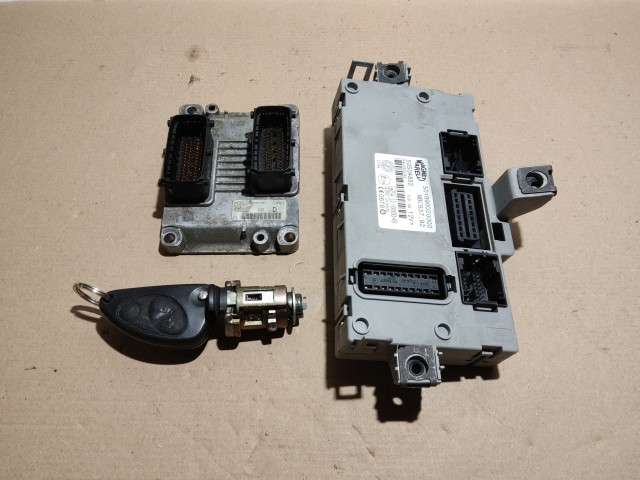 174621 Alfa Romeo 147 1,6 16v Ts 105 Le motorvezérlő szett 55204990 , 0261207727