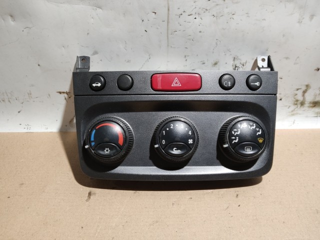 Alfa Romeo 147 2005-2010 manuál klímás kapcsoló 156075941