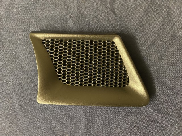 Alfa Romeo GT gyári új jobb első felső díszrács   71736454