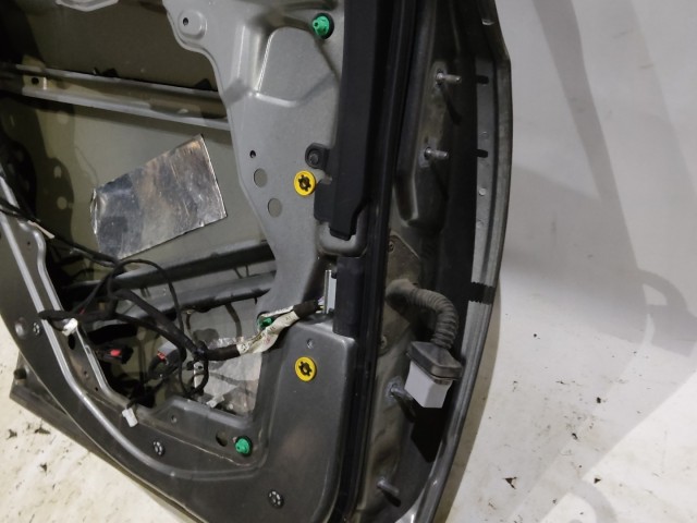 170997 Lancia Thema 2012-2014 grafit szürke színű bal hátsó ajtó