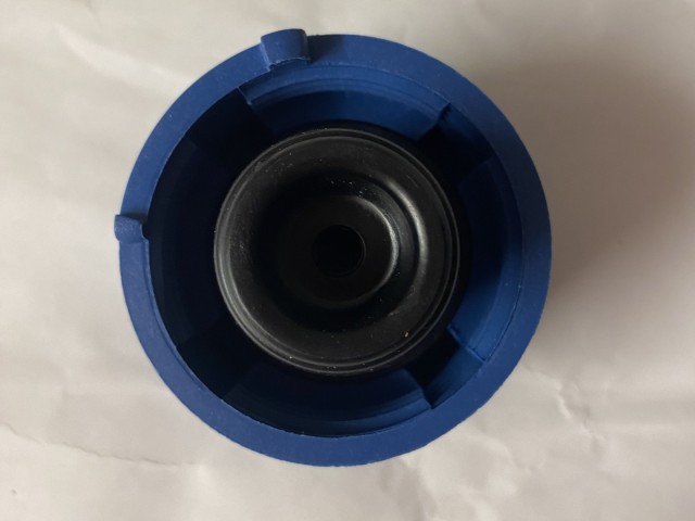 Lancia Thesis utángyártott új kiegyenlítő tartály sapka 46799364