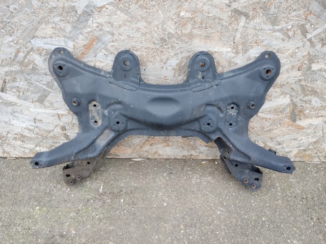 174674 Fiat 500 első segédalváz (bölcső) , xenonos kivitel!!!!!