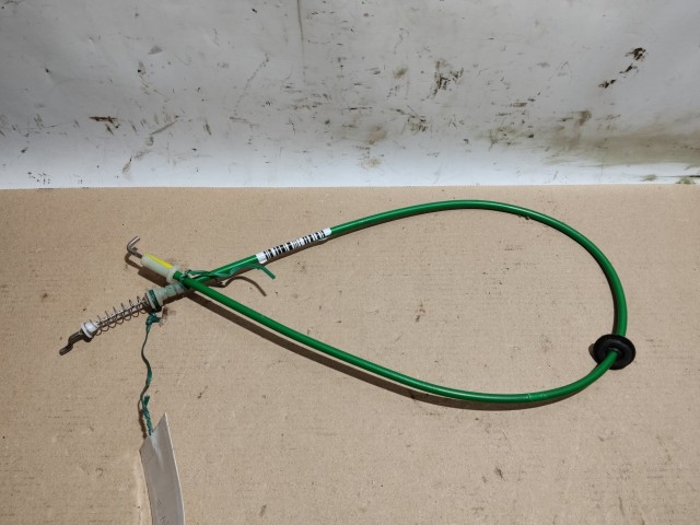 Lancia Ypsilon 2003-2011 belső kilincs és a zárszerkezet közötti bovden 