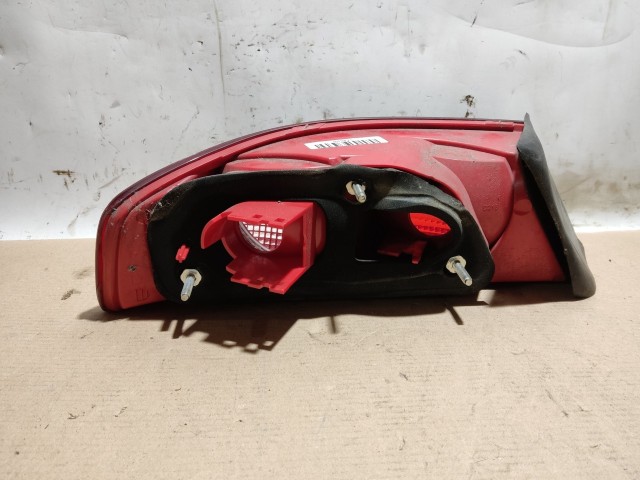 174698 Alfa Romeo 159 jobb hátsó külső lámpa, a képen látható sérüléssel 50504818