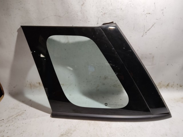 174766 Fiat 500 L  bal hátsó fix üveg (műanyag) karosszériában 51883718