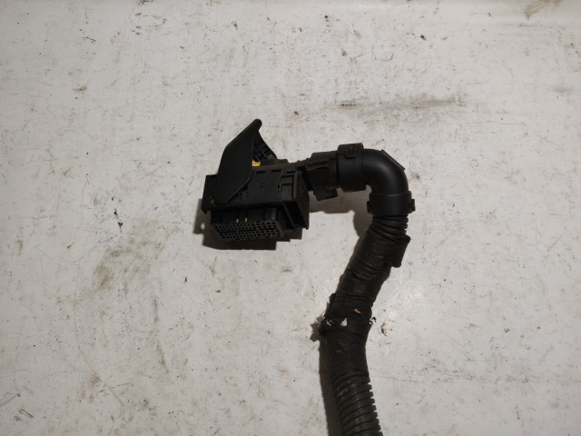 174860 Alfa Romeo 159 2005-2011 Motorvezérlő Elektromos csatlakozó 51821929