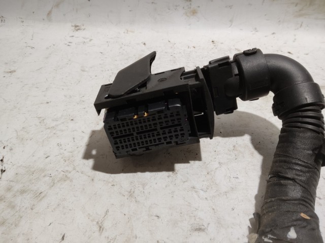 174860 Alfa Romeo 159 2005-2011 Motorvezérlő Elektromos csatlakozó 51821929