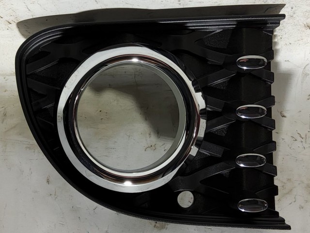 Fiat 500 2015- gyári új jobb oldali ködlámpa keret