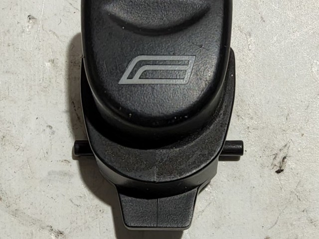 Alfa Romeo 147, Gt ablakemelőkapcsoló gomb