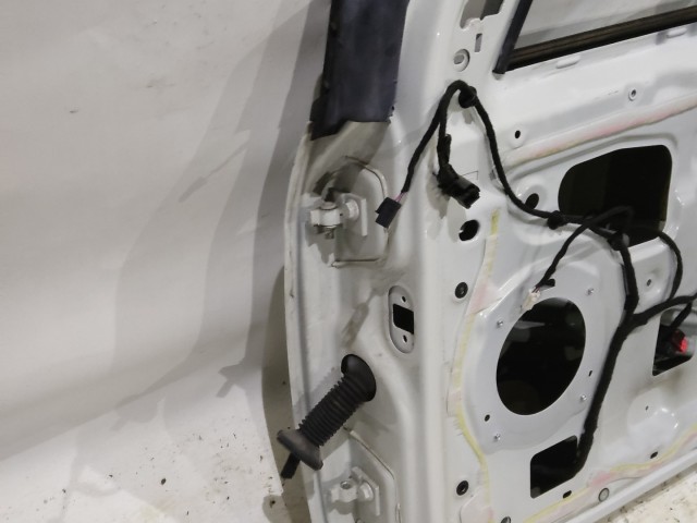 166441 Fiat Bravo 2007-2014 fehér színű jobb első ajtó 51751189