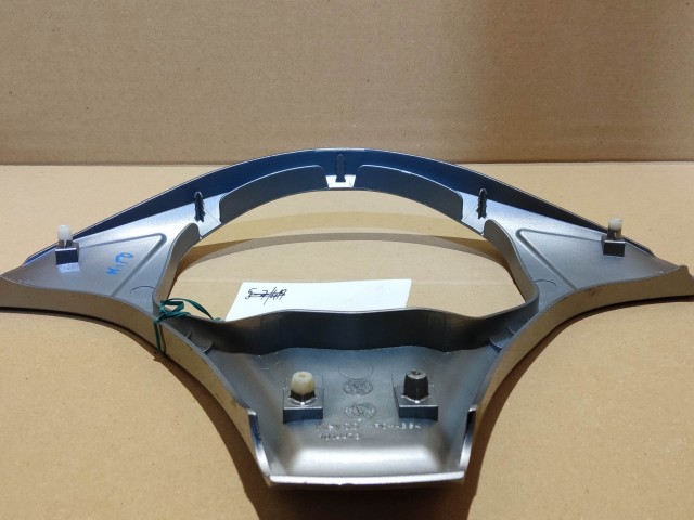 19552 Alfa Romeo Mito  kormányközép