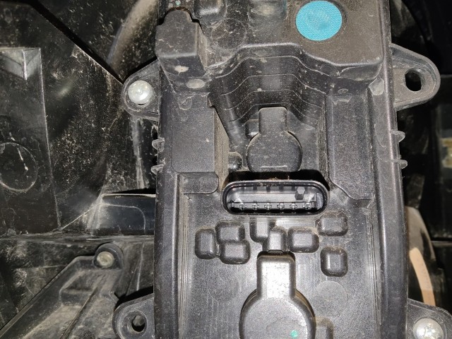 166545 Fiat 500 X 2015-2018 Lámpa , Fényszóró Használt sima  Jobb hátsó