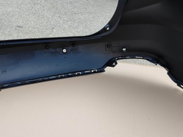 Fiat Tipo 2015- kombi parkszenzor helyes gyári új hátsó lökhárító 735680839