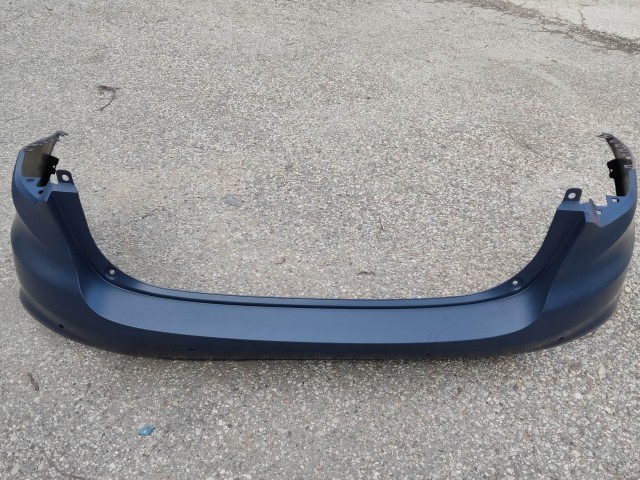 Fiat Tipo 2015- kombi parkszenzor helyes gyári új hátsó lökhárító 735680839