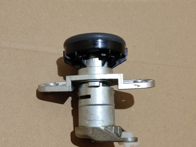 Fiat Stilo 3 ajtós gyári új csomagtérajtó zárbetét ház 46845813