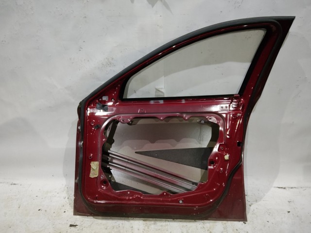 166763 Alfa Romeo Giulietta 2010-2020 bordó színű jobb első ajtó, a képen látható sérüléssel