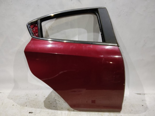 166765 Alfa Romeo Giulietta 2010-2020 bordó színű jobb hátsó ajtó 50509298