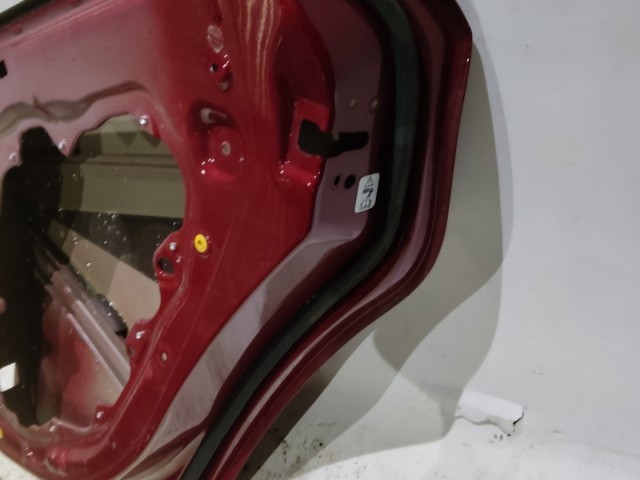 166765 Alfa Romeo Giulietta 2010-2020 bordó színű jobb hátsó ajtó 50509298