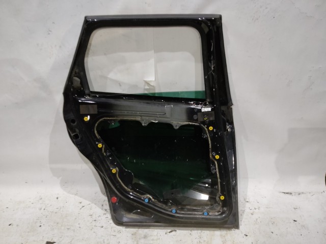 166770 Alfa Romeo 159 2005-2011 kombi bal hátsó ajtó, a képen látható sérüléssel