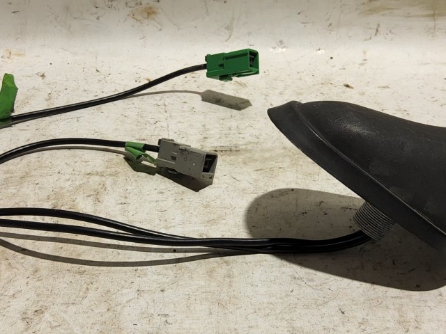 Lancia Thesis 2001-2007 antenna talp 60687774