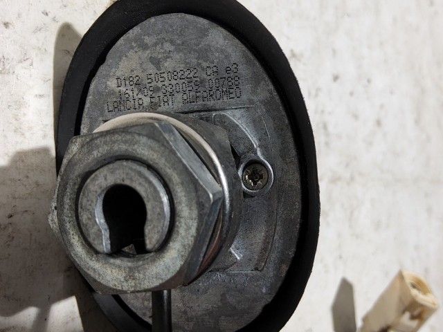 Alfa Romeo MiTo, 159, Lancia Delta antenna talp 50508222