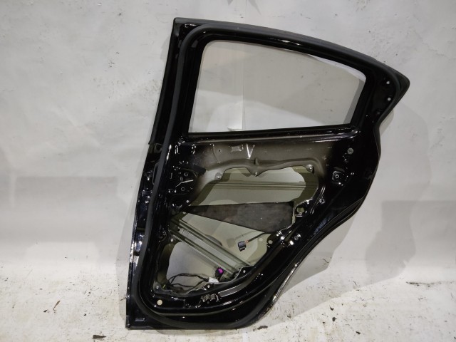 166814 Alfa Romeo Giulietta 2010-2020 fekete színű jobb hátsó ajtó 