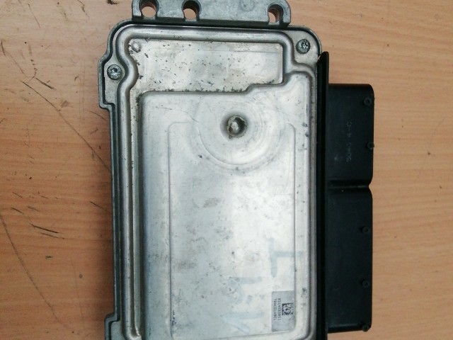 Alfa Romeo MiTo 2008-2018 1,4 16v benzin Motorvezérlő 0261S05142 , 51851840